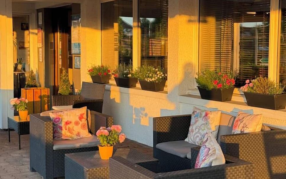Patio Gambar