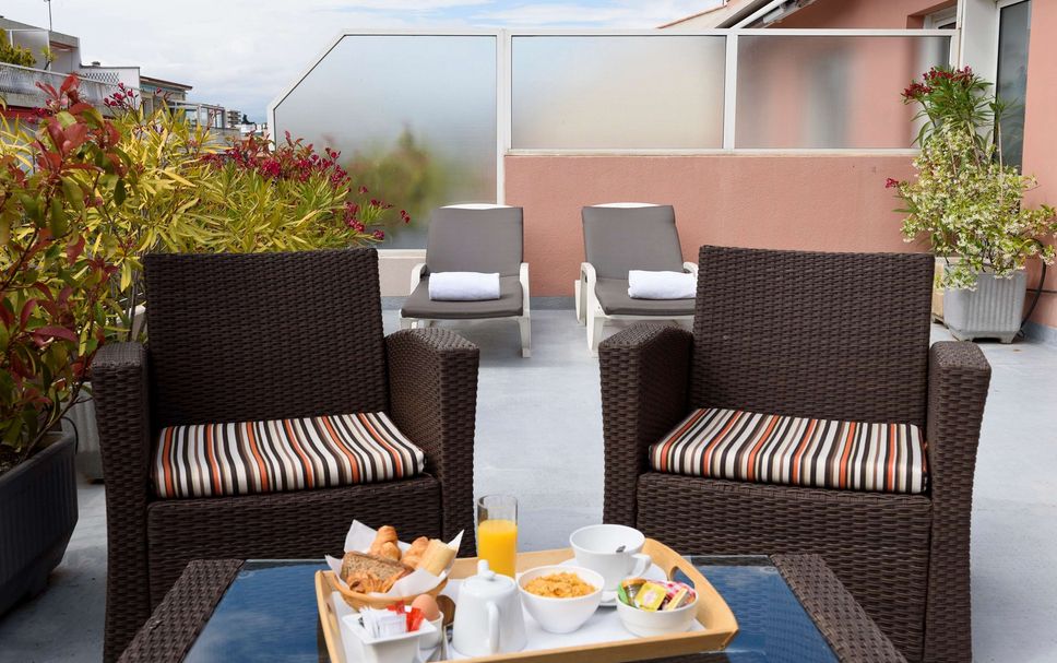 Patio Gambar