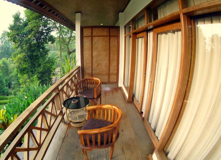 Balkoni Gambar