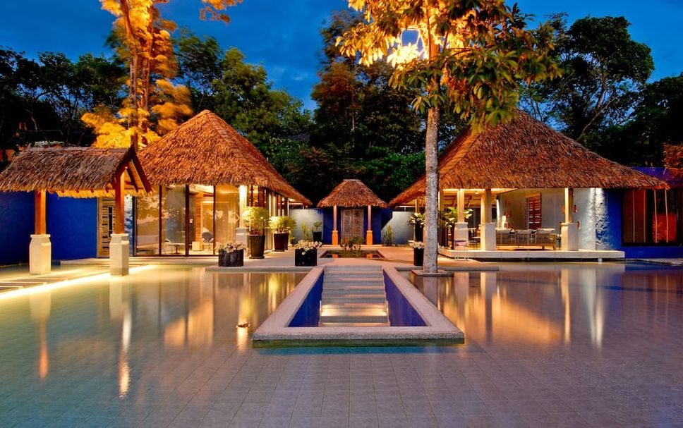 Kolam renang Gambar