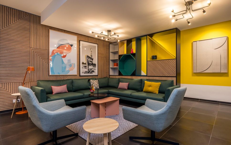 Balai Menunggu Gambar