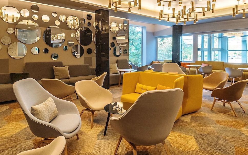 Balai Menunggu Gambar