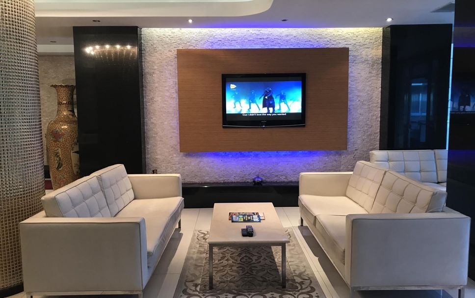 Balai Menunggu Gambar