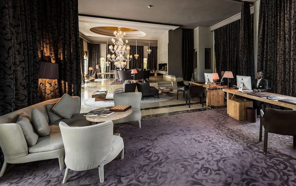 Balai Menunggu Gambar