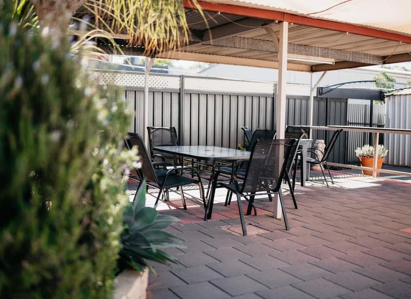 Patio Gambar