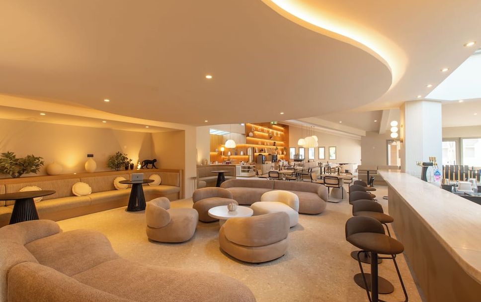 Balai Menunggu Gambar