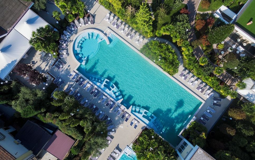 Kolam renang Gambar