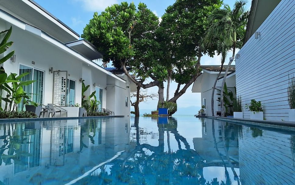 Kolam renang Gambar