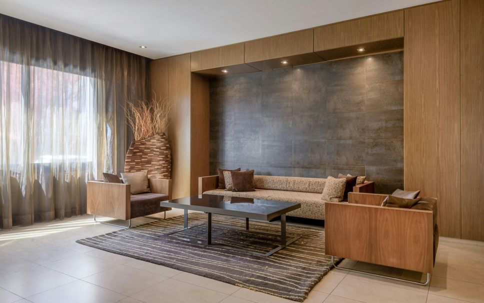 Balai Menunggu Gambar