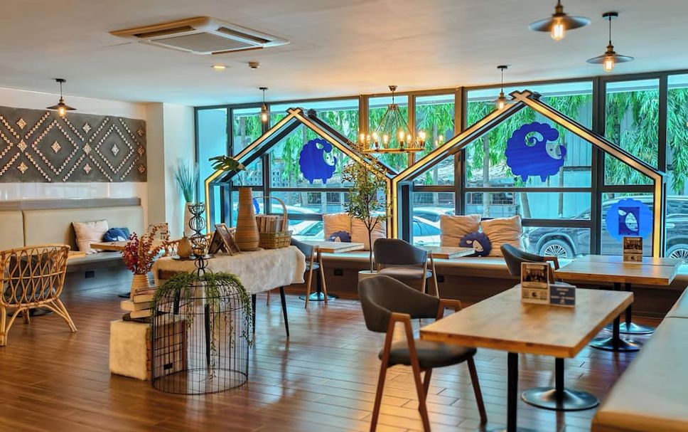 Balai Menunggu Gambar