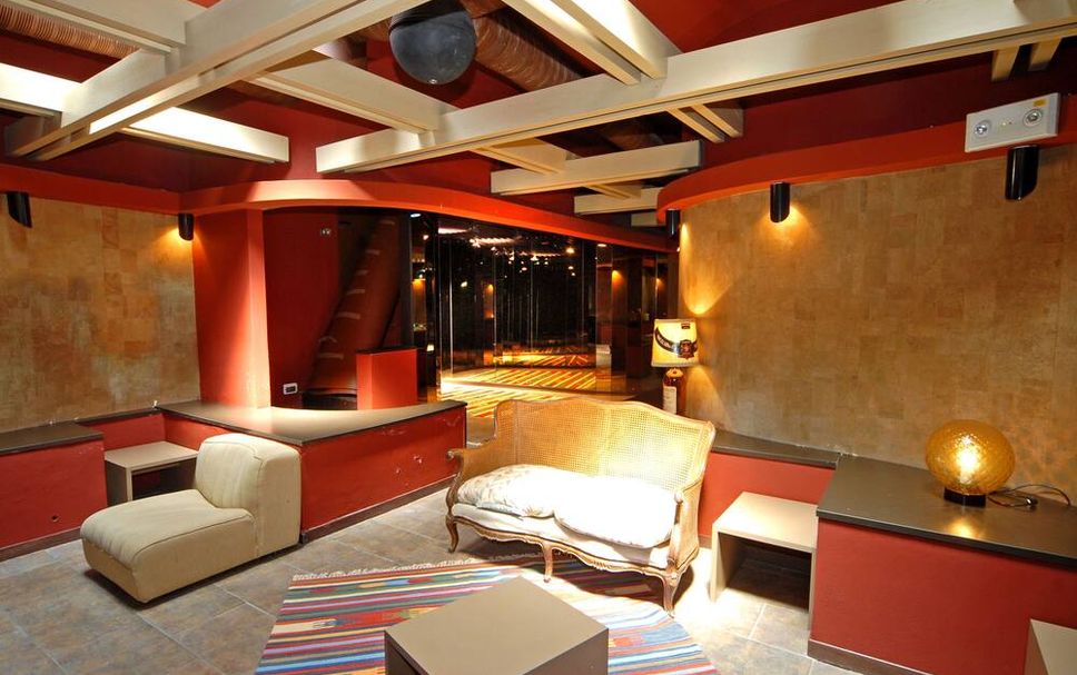 Balai Menunggu Gambar