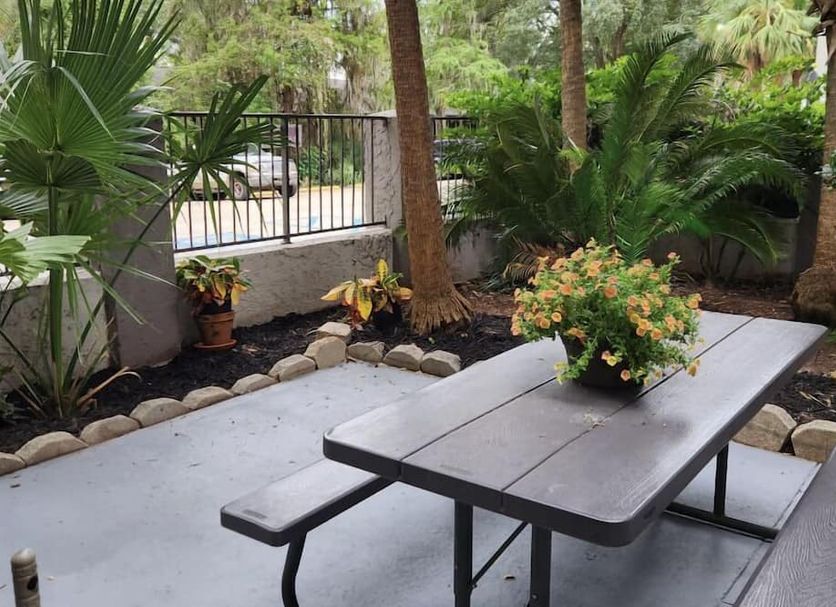 Patio Gambar