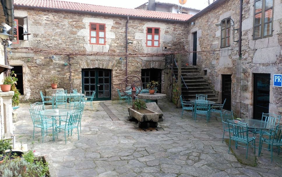 Patio Gambar