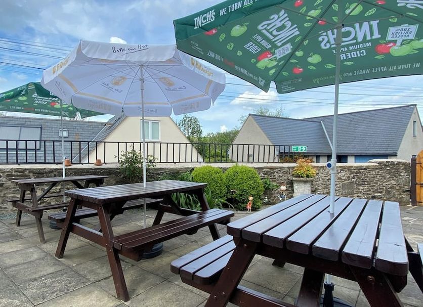 Patio Gambar
