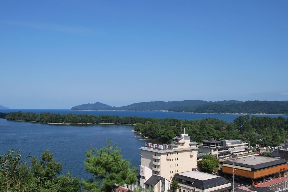 Pemandangan luar