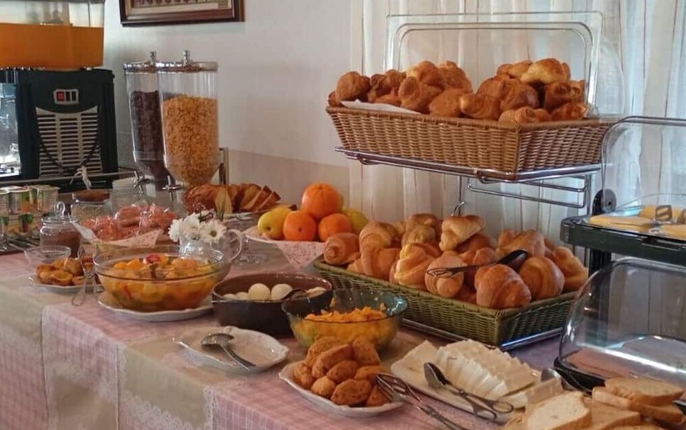 Buffet Gambar