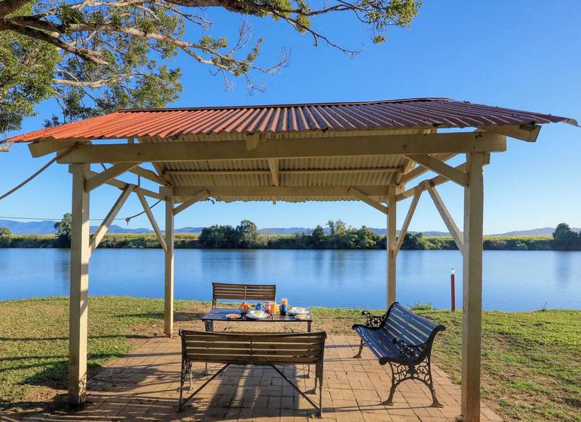 Patio Gambar