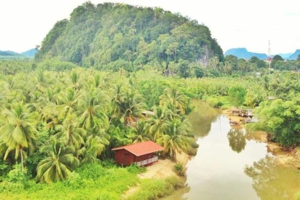 Pemandangan luar