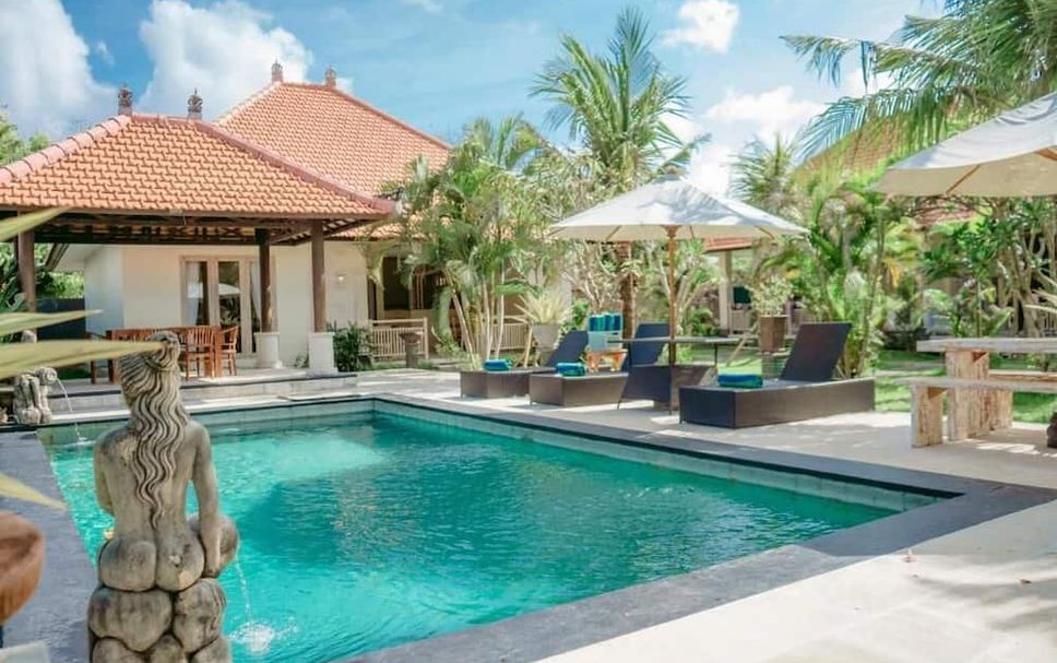 Kolam renang Gambar