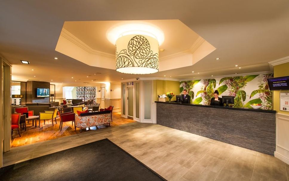 Meja Penyambut Tetamu Gambar