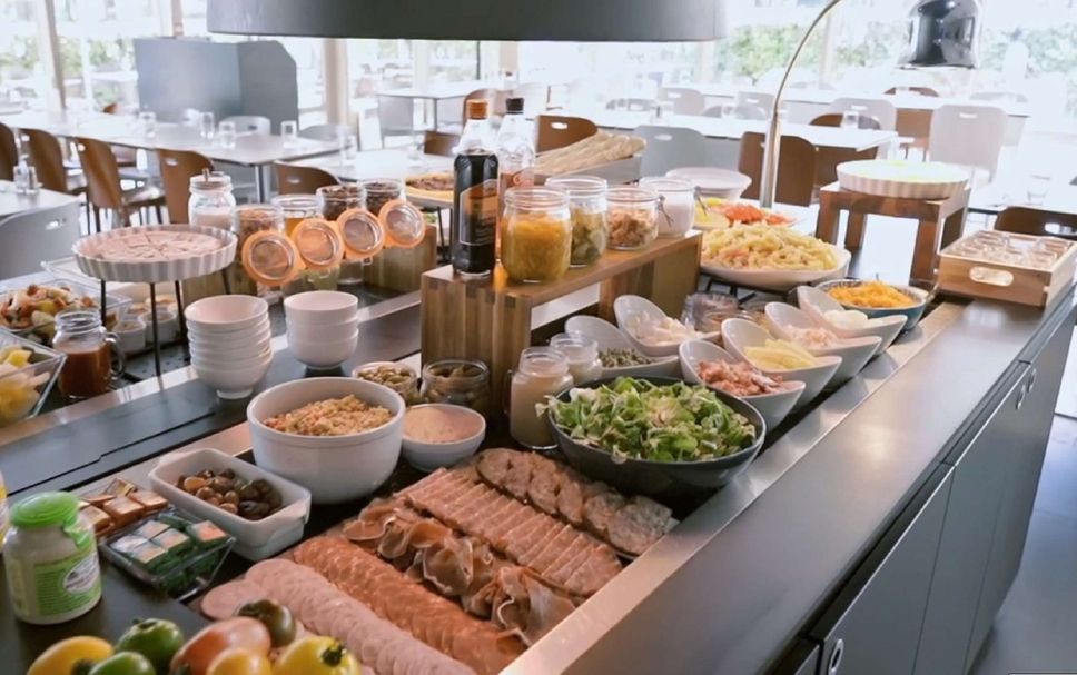 Buffet Gambar