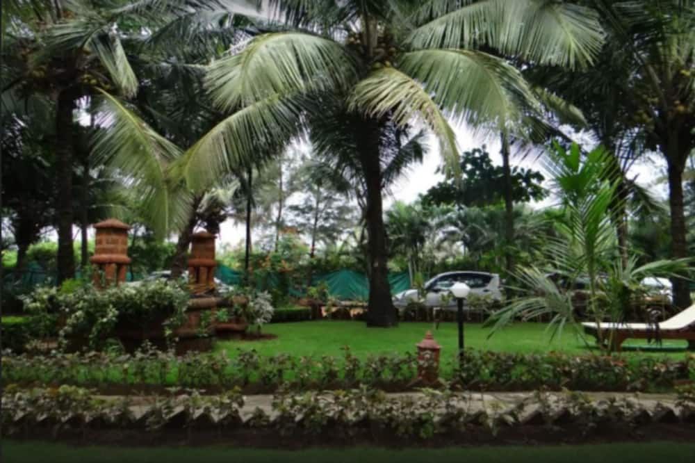 Pemandangan luar