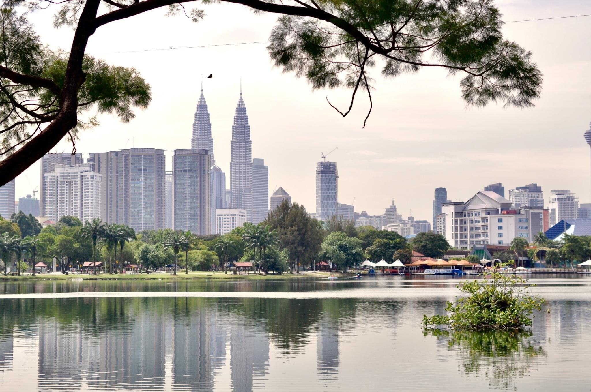 Pemandangan luar