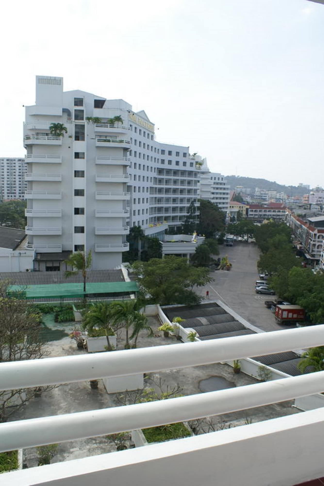 Pemandangan luar