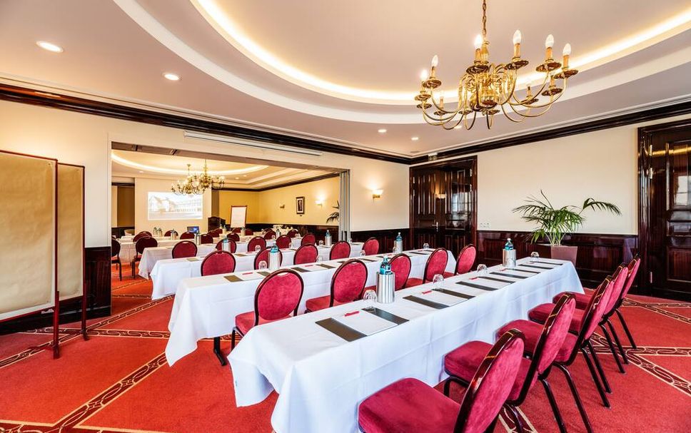 Bilik persidangan Gambar
