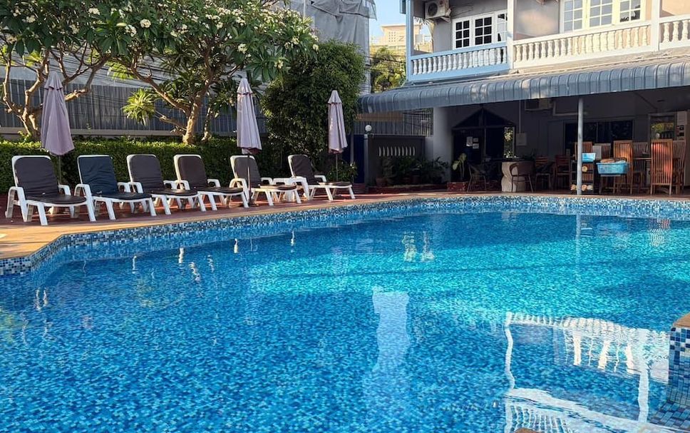 Kolam renang Gambar