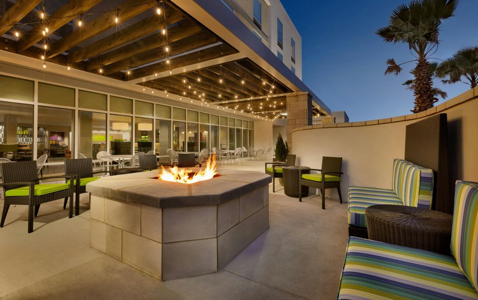 Patio Gambar
