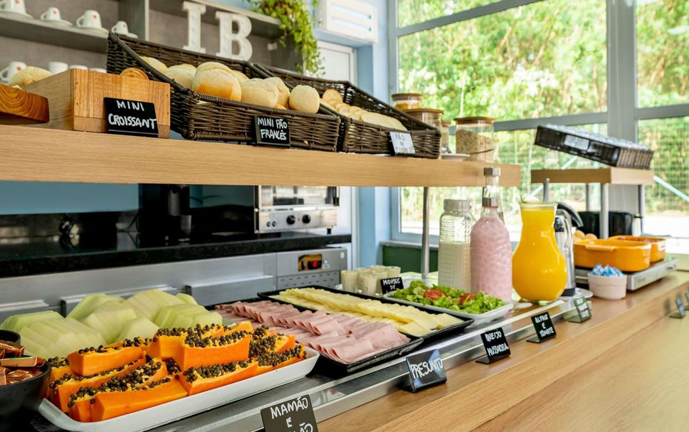Buffet Gambar