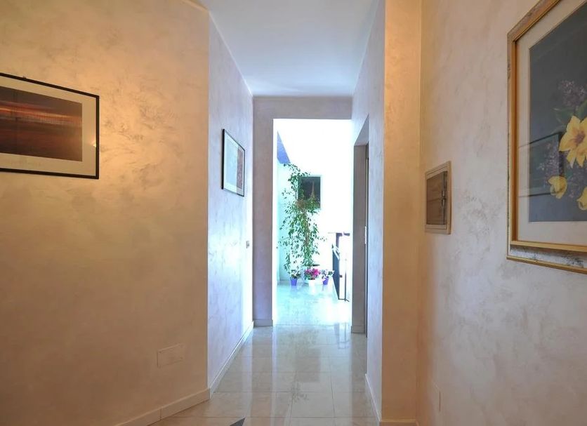hallway Gambar