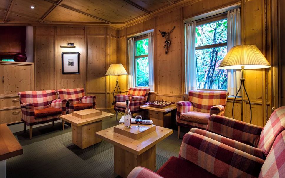 Balai Menunggu Gambar