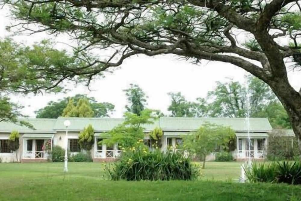 Pemandangan luar