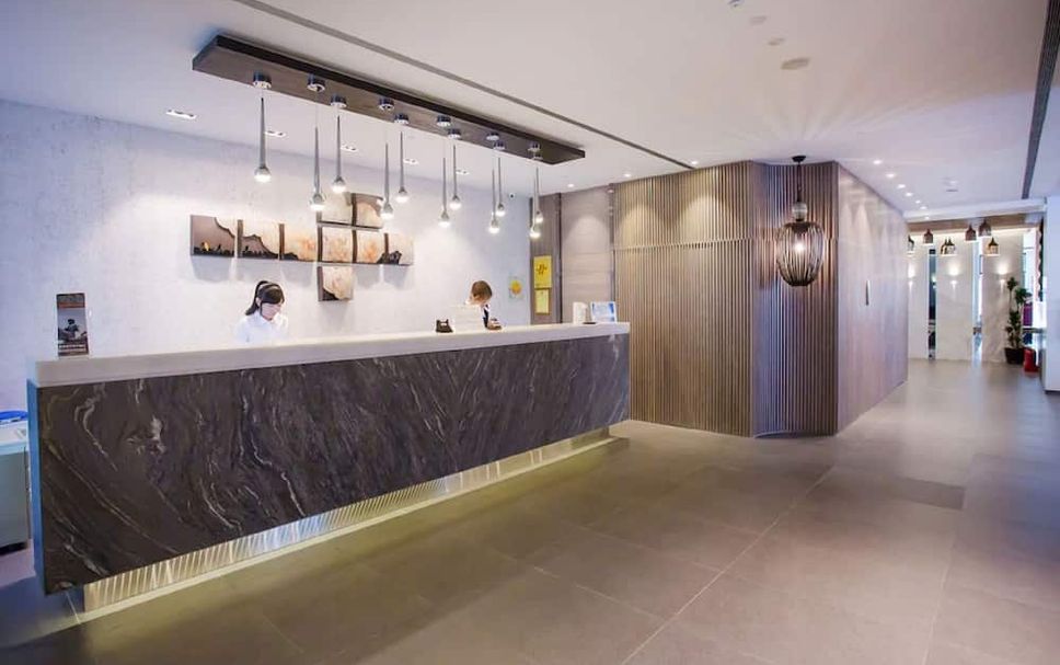 Meja Penyambut Tetamu Gambar