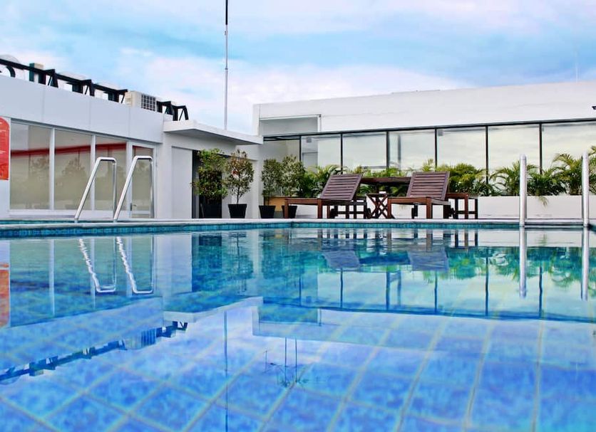 Kolam renang Gambar