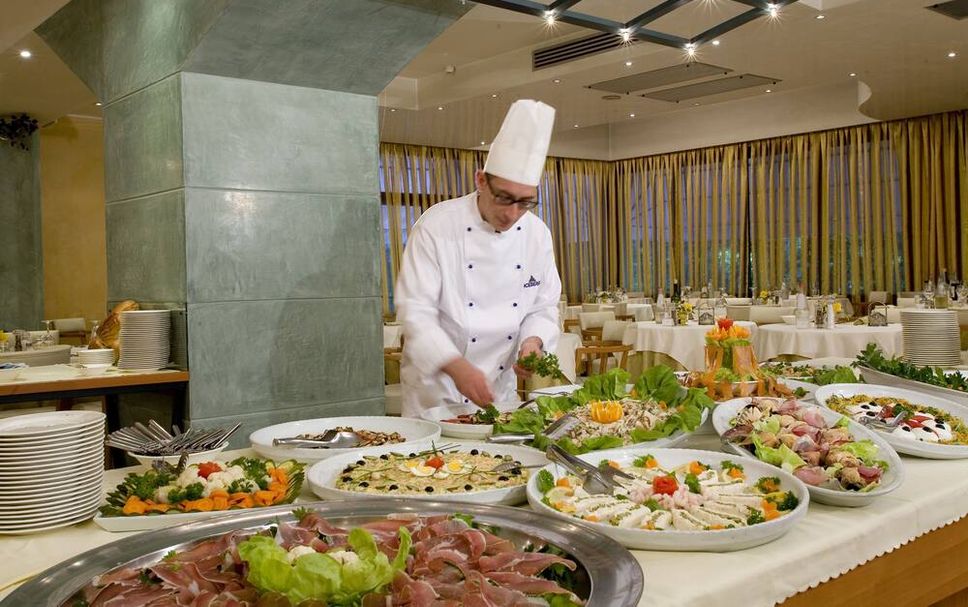 Buffet Gambar
