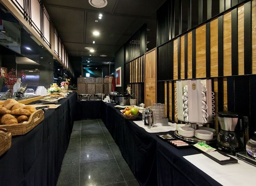 Buffet Gambar