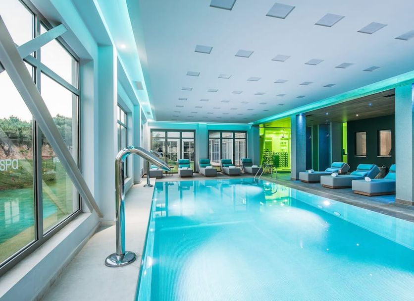 Kolam renang Gambar