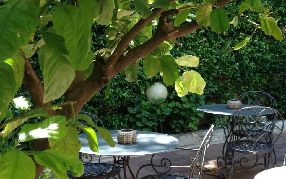 Patio Gambar
