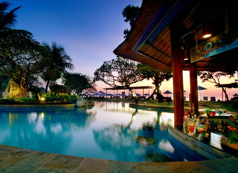 Kolam renang Gambar