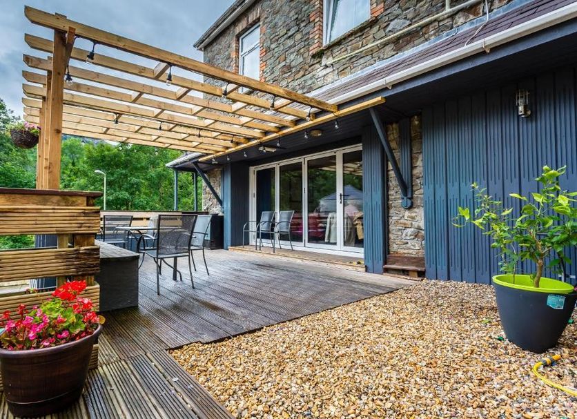 Patio Gambar