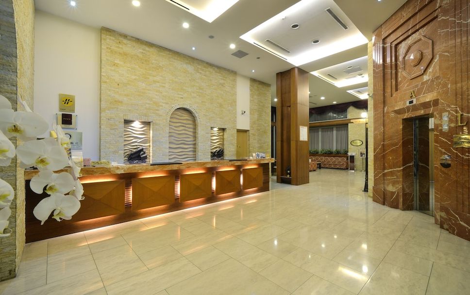 Meja Penyambut Tetamu Gambar