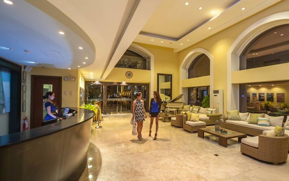 Meja Penyambut Tetamu Gambar