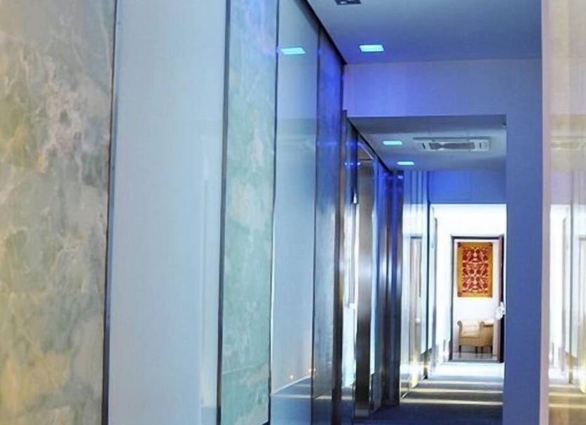 hallway Gambar