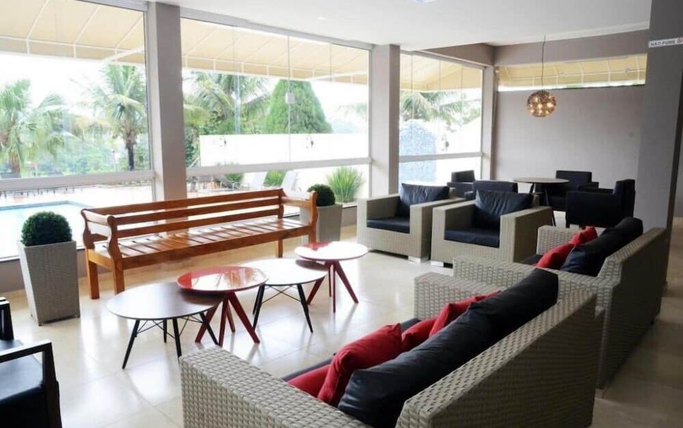 Balai Menunggu Gambar