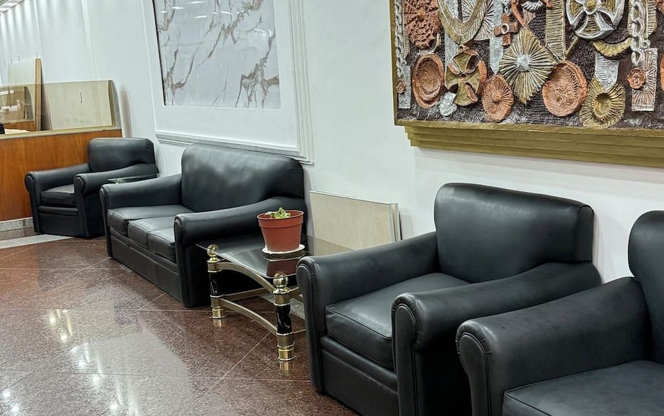 Balai Menunggu Gambar