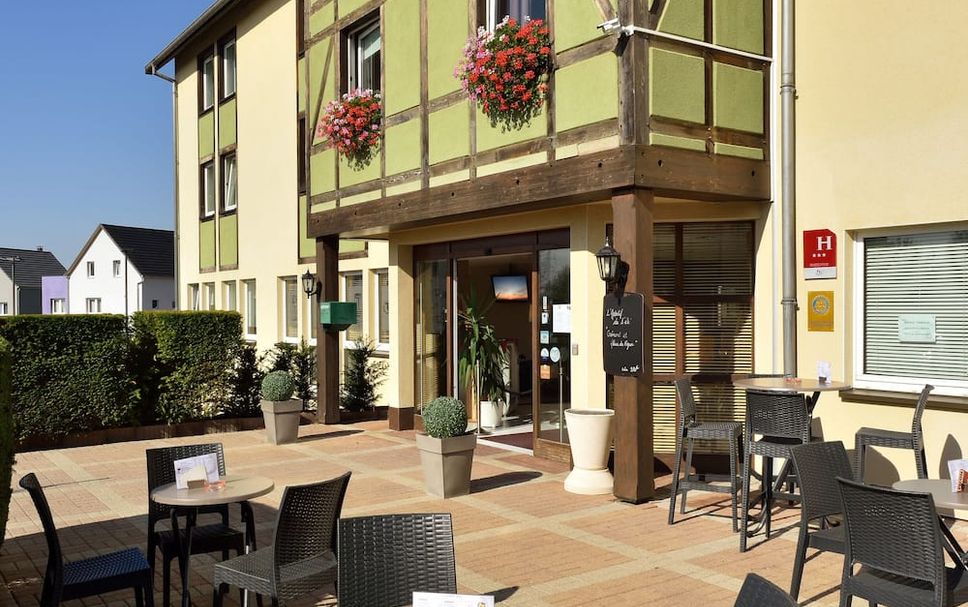 Patio Gambar