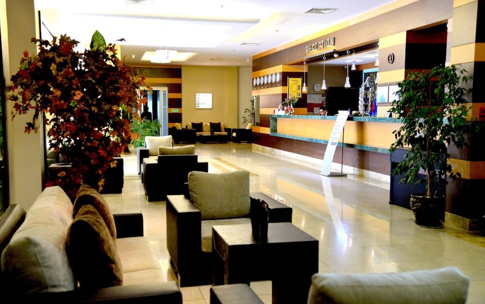 Meja Penyambut Tetamu Gambar